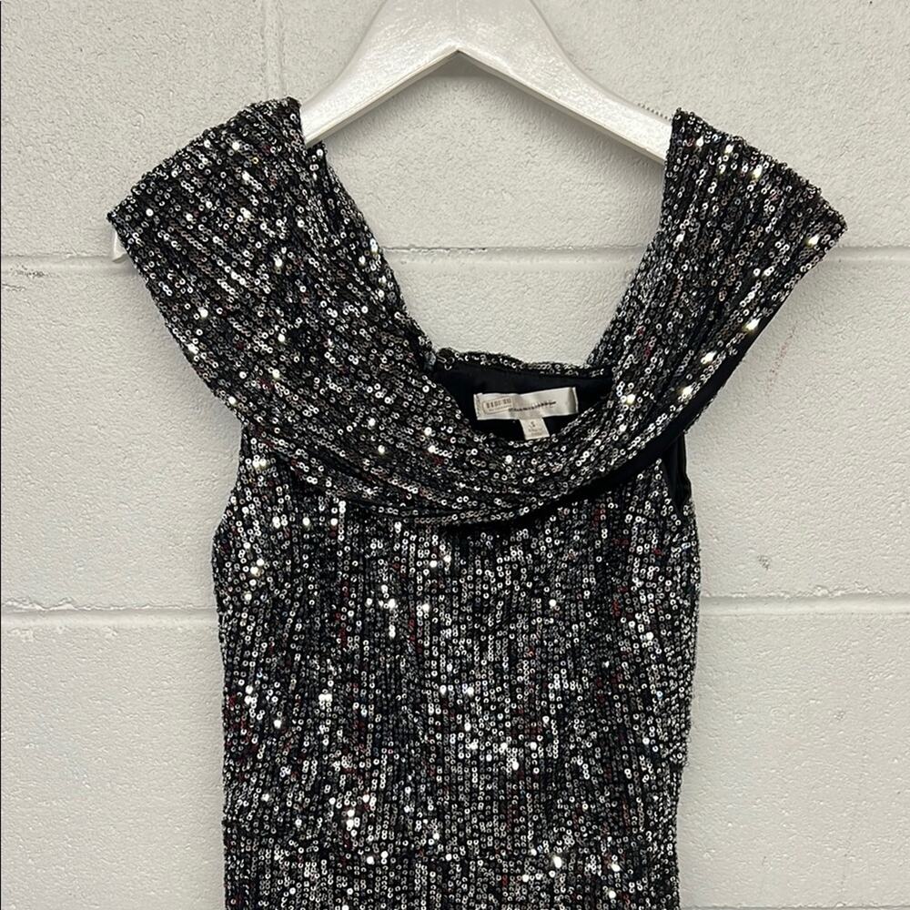 NEW Flat White Size Small Black Silver Sequined Flare Leg One Shoulder Jumpsuit - Picture 4 of 7